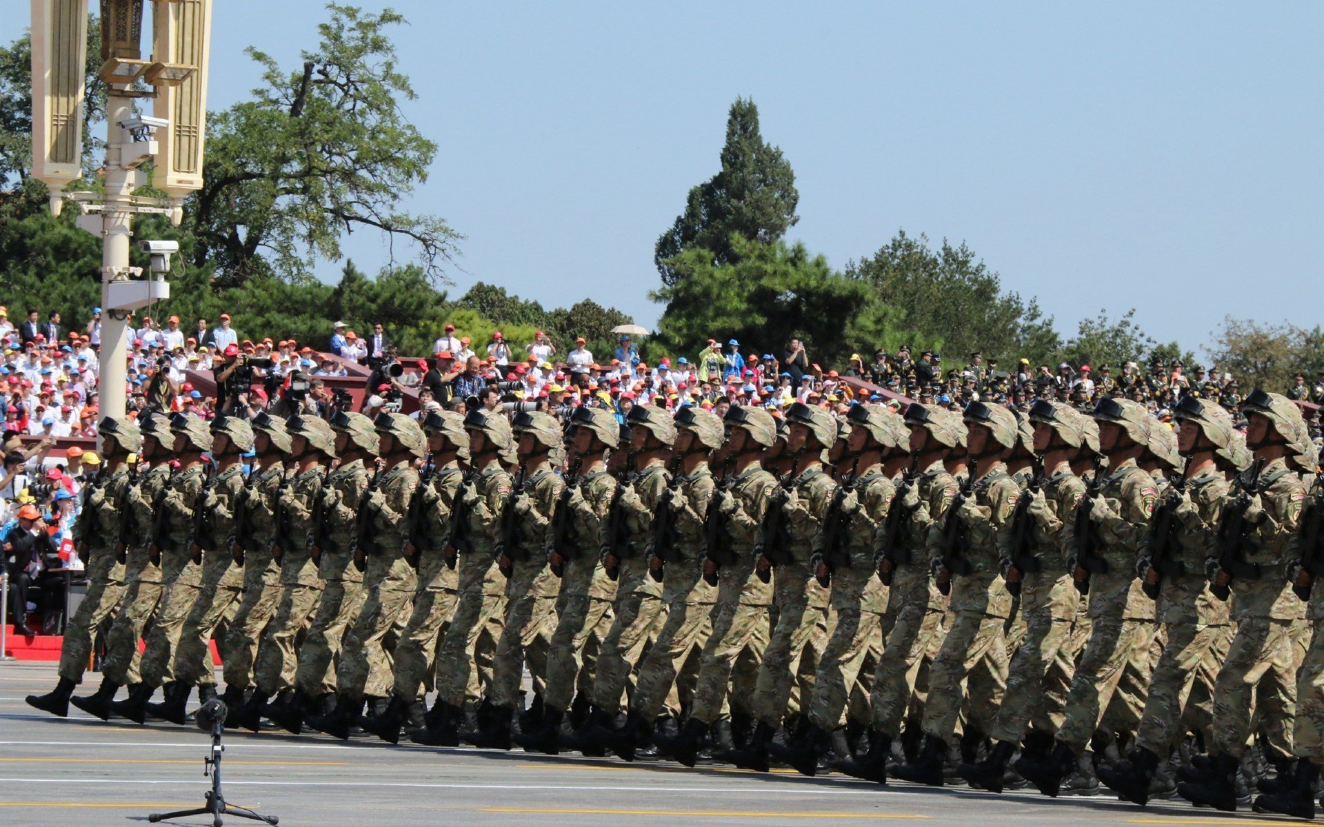 苏炳添在公开课中亲授起跑技巧,苏炳添的起跑方式叫什么